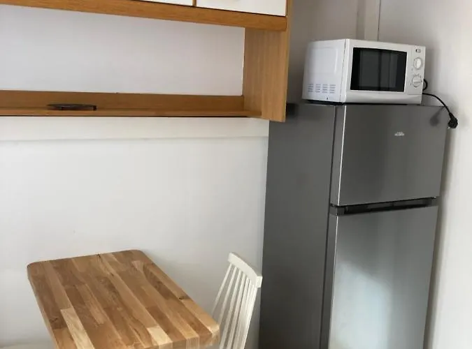 Et Hypercentral אקס-לה-באינס